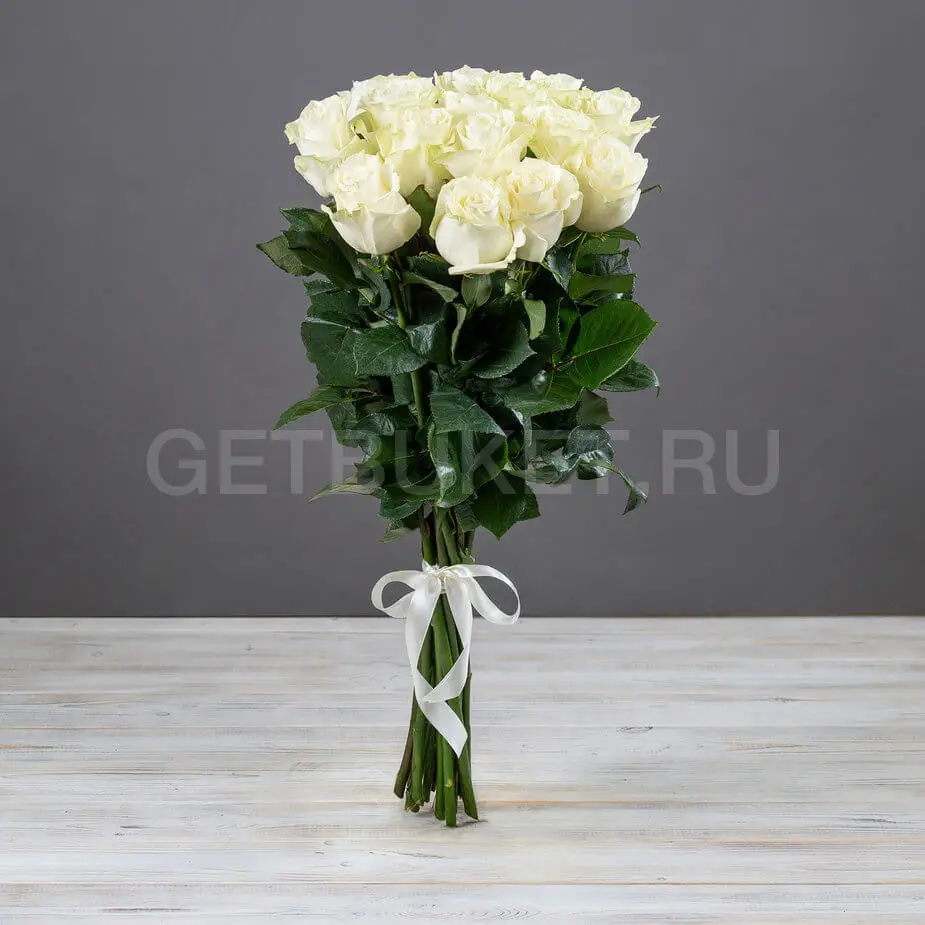 62936 Букет из 15 белых эквадорских роз